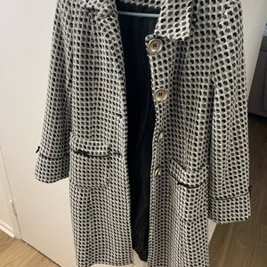 Conbipel long coat. Nice detail. Size S.